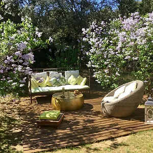 Bed & Breakfast Longo Mai, Sillans-la-Cascade